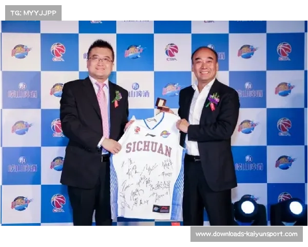 CBA公司董事长杨阳因业余表现遭质疑