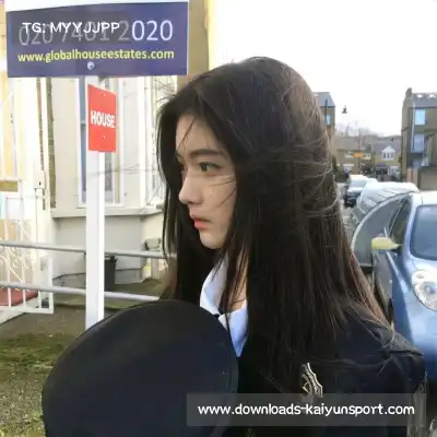 胡英